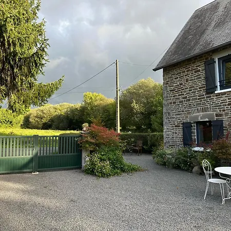 فندق مبيت وإفطار Chez Stephanie Et Sylvain Le Mesnil-Villeman