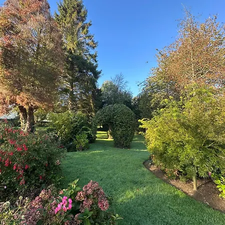 Chez Stephanie Et Sylvain Oda ve Kahvaltı Le Mesnil-Villeman